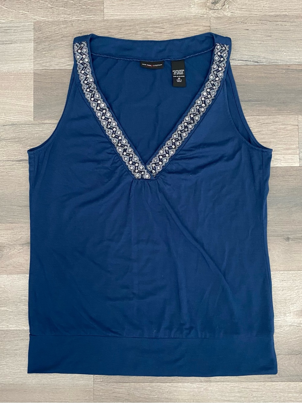 Vintage Y2K New York & Company Blue Beaded V Neck Tank Top Size M